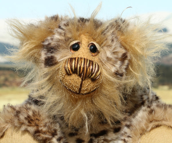 Tabby Jones by Barbara-Ann Bears - 23cm