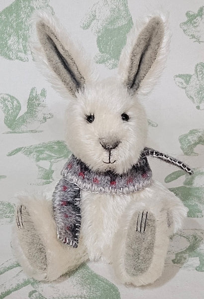 Harper by Lynne Farmer - 16cm