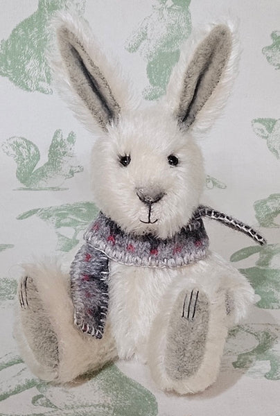 Harper by Lynne Farmer - 16cm