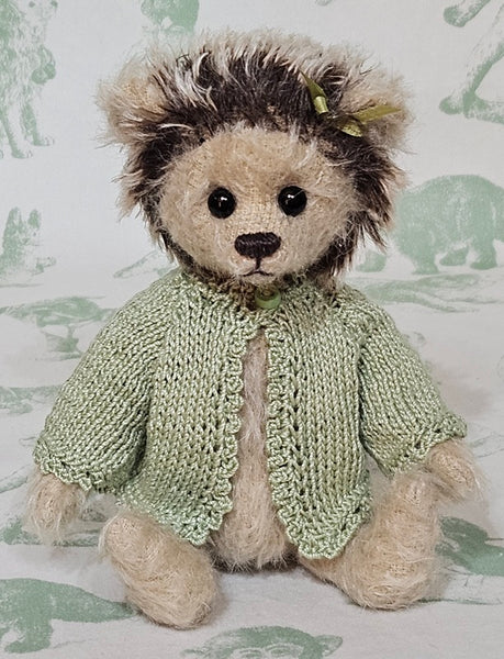 Iris by Anna Dazumal - 17cm