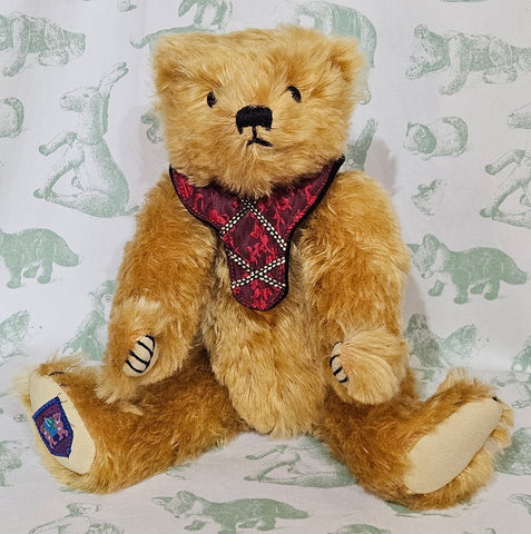 Merrythought Windsor Teddy Bear - 1999/2000 Collectors Club Bear - 38cm