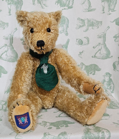 Merrythought Caernarfon Teddy Bear - 2001/02 Collectors Club Bear - 42cm