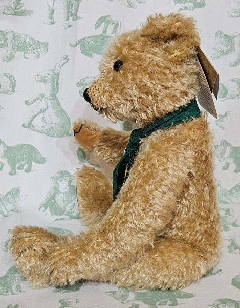 Merrythought Caernarfon Teddy Bear - 2001/02 Collectors Club Bear - 42cm