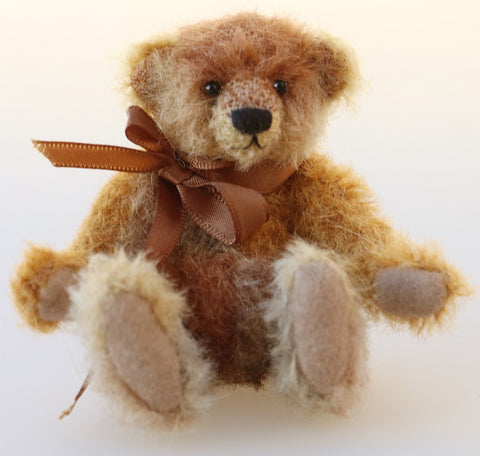 Alexi by Barbara-Ann Bears - 10cm