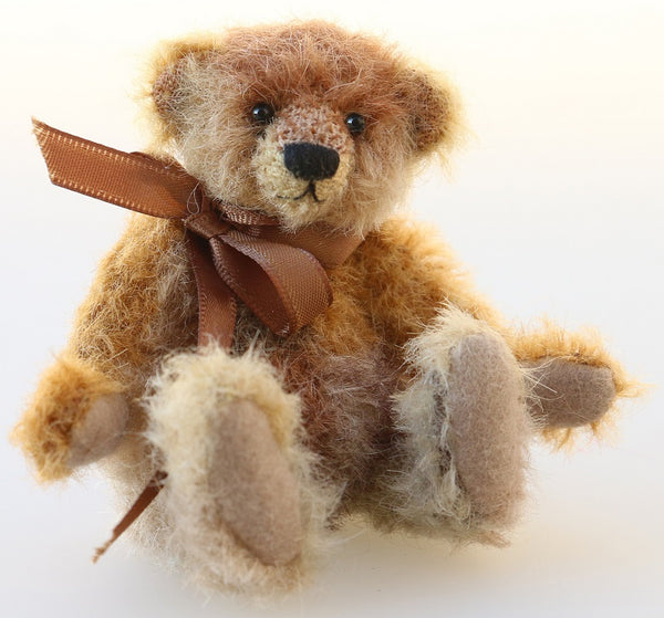 Alexi by Barbara-Ann Bears - 10cm