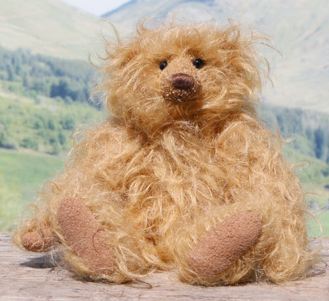 Quintilis by Barbara-Ann Bears - 15cm