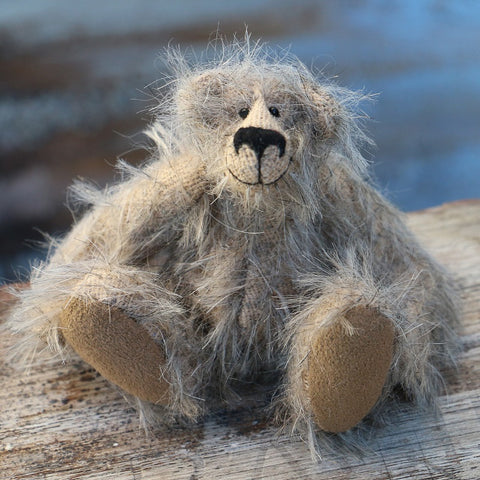 Reggie by Barbara-Ann Bears - 8cm