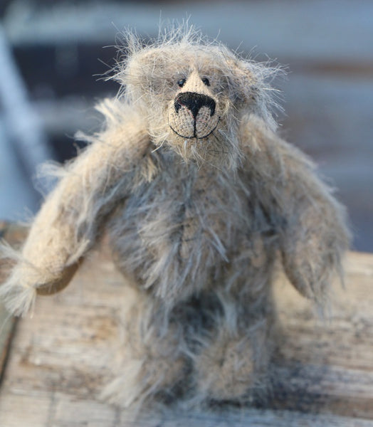 Reggie by Barbara-Ann Bears - 8cm