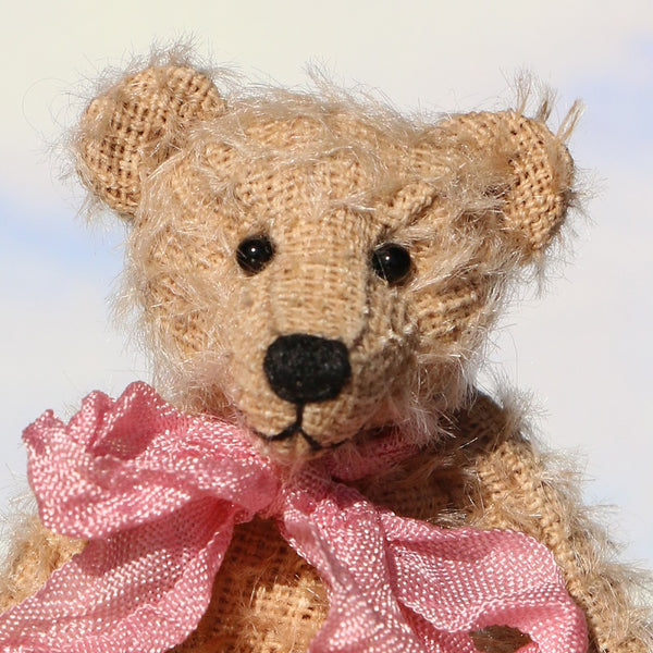 Vanilla Pod by Barbara-Ann Bears - 9cm