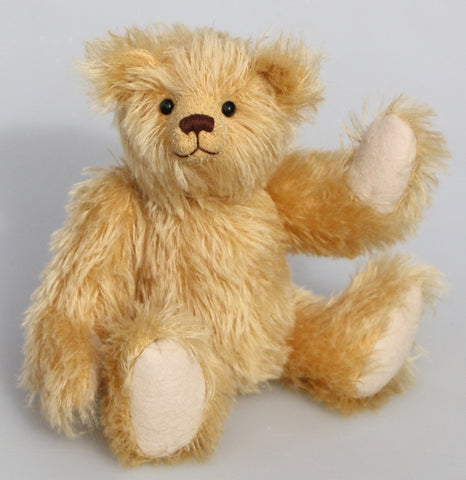 Euan by Barbara-Ann Bears - 28cm