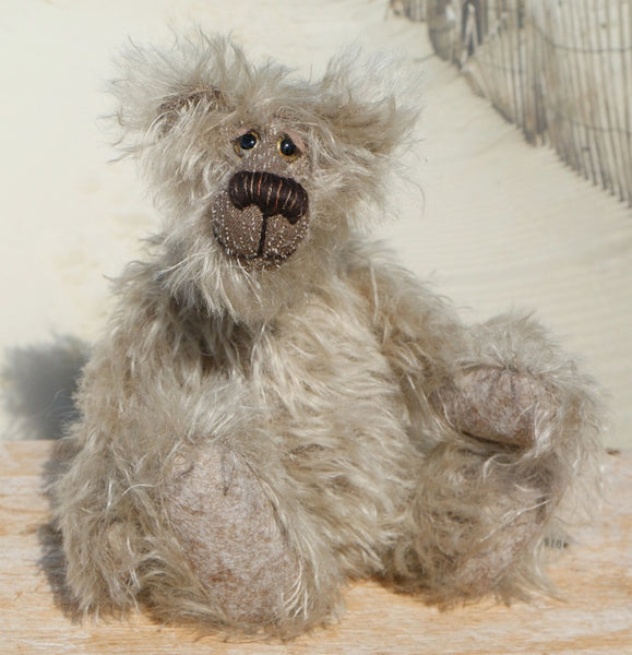 Garlieston by Barbara-Ann Bears - 23cm