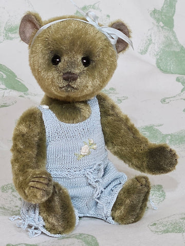 Leonora by Anna Dazumal - 14cm