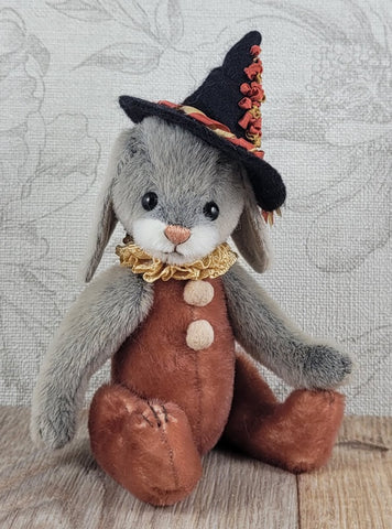 Otis by Anna Dazumal - 12.5cm
