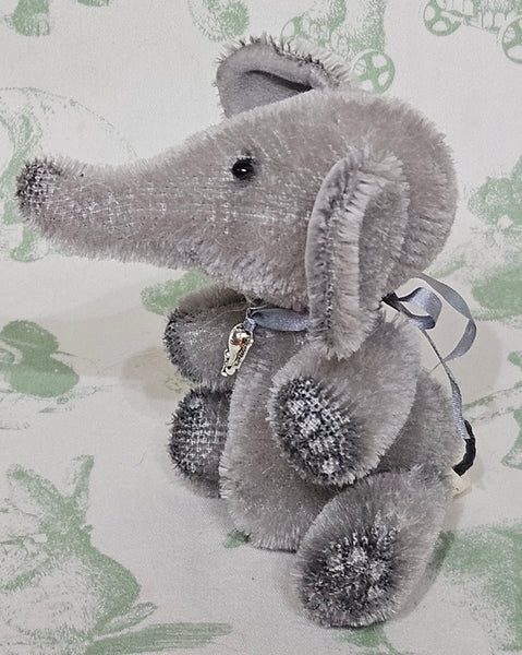 Elgar Elephant by Lynne Farmer - 12cm