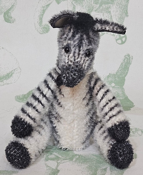 Zane Zebra by Lynne Farmer - 16cm