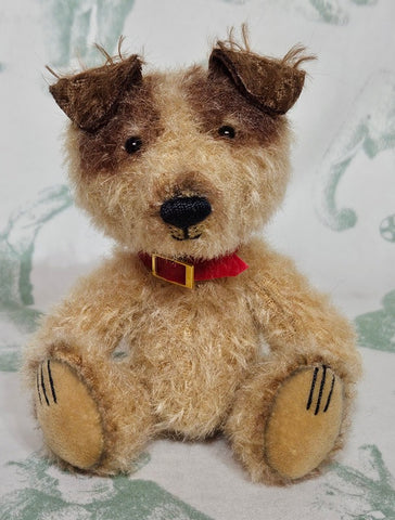 Milo by Lynne Farmer - 12cm