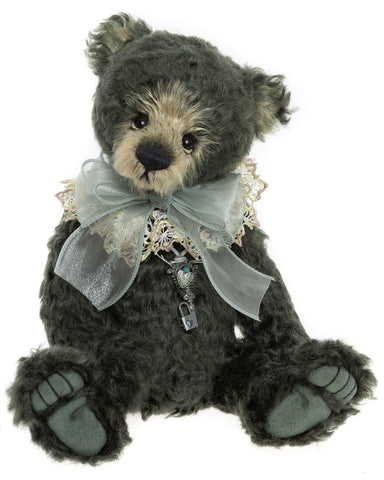 Mary from The Isabelle Collection - 33cm