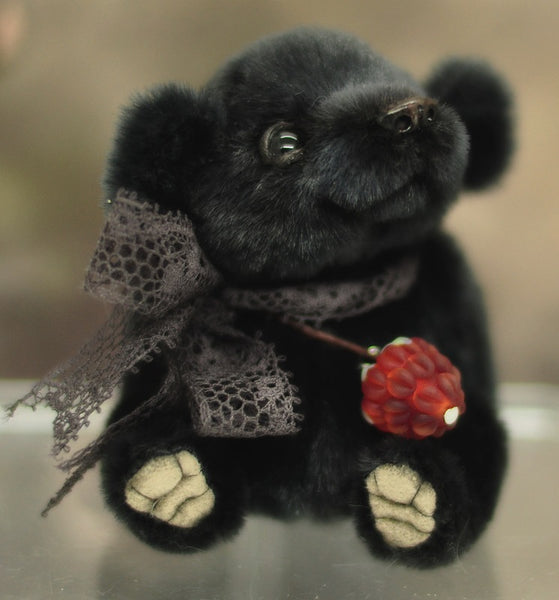 Brian by Anna Kolo - 7.5cm