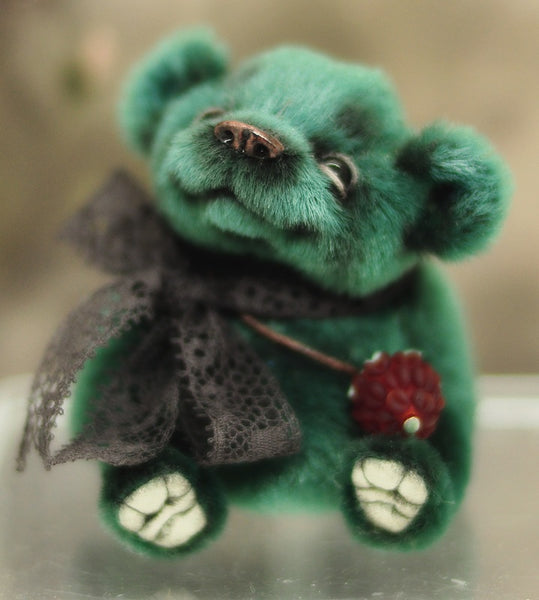 Roger by Anna Kolo - 7.5cm