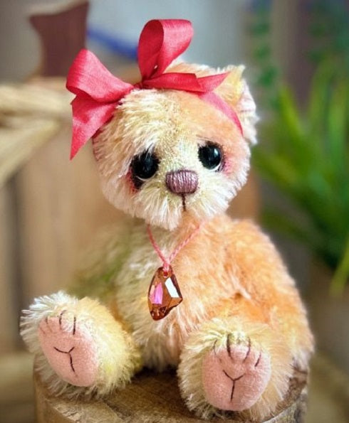 Citrine by Pipkins Bears - 13cm