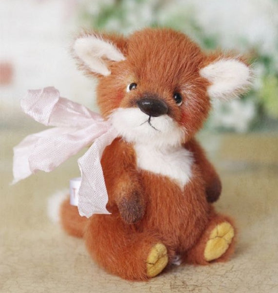 Little Fox by Nata Tovt - 10cm
