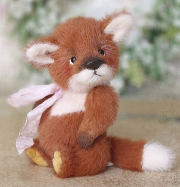 Little Fox by Nata Tovt - 10cm