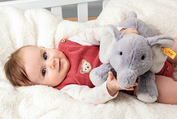 Elna Elephant by Steiff